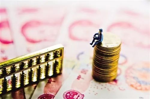 下半年貨幣政策如何走？易綱強調“精準導向” 保持金融總量適度